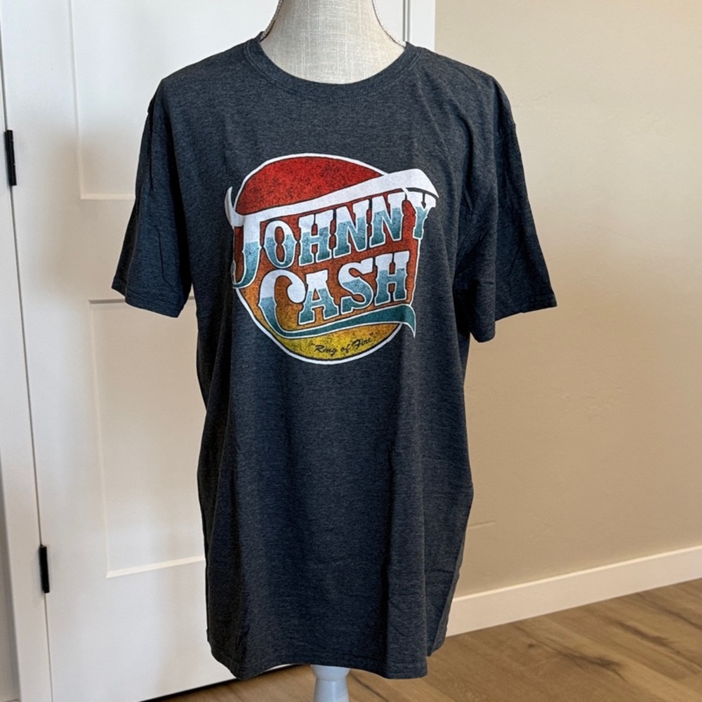 JOHNNY CASH “RING OF FIRE” TEE SHIRT (NWOT)